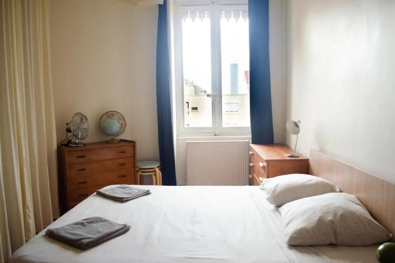 Chez Julie - Metro Garibaldi - University Apartment Lyon